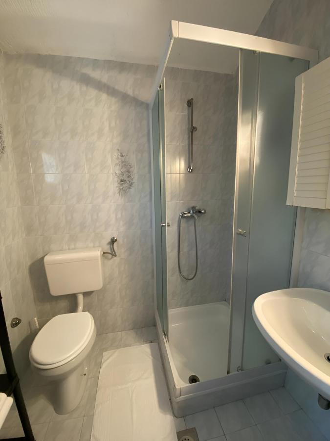 Apartmani Ana Borovac Фунтана Екстер'єр фото