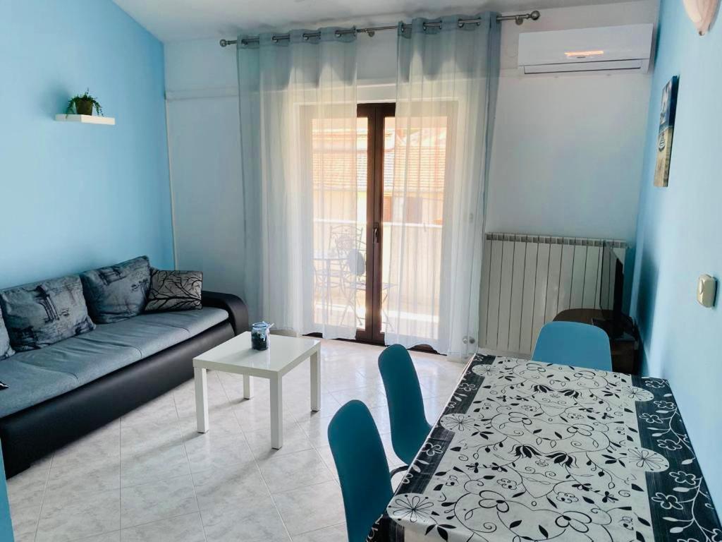 Apartmani Ana Borovac Фунтана Екстер'єр фото